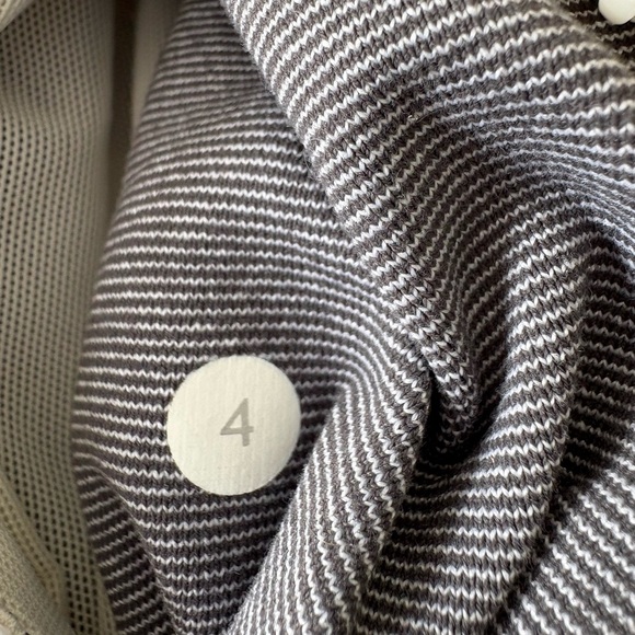 Lululemon Define Jacket | Size 4 - Picture 5 of 5